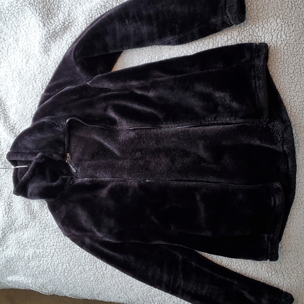 Black fleece jacket